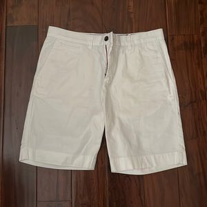 Tommy Hilfiger khaki shorts